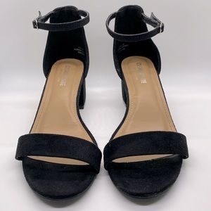 Cushionaire Memory Foam Heels Sandals Shoes Black